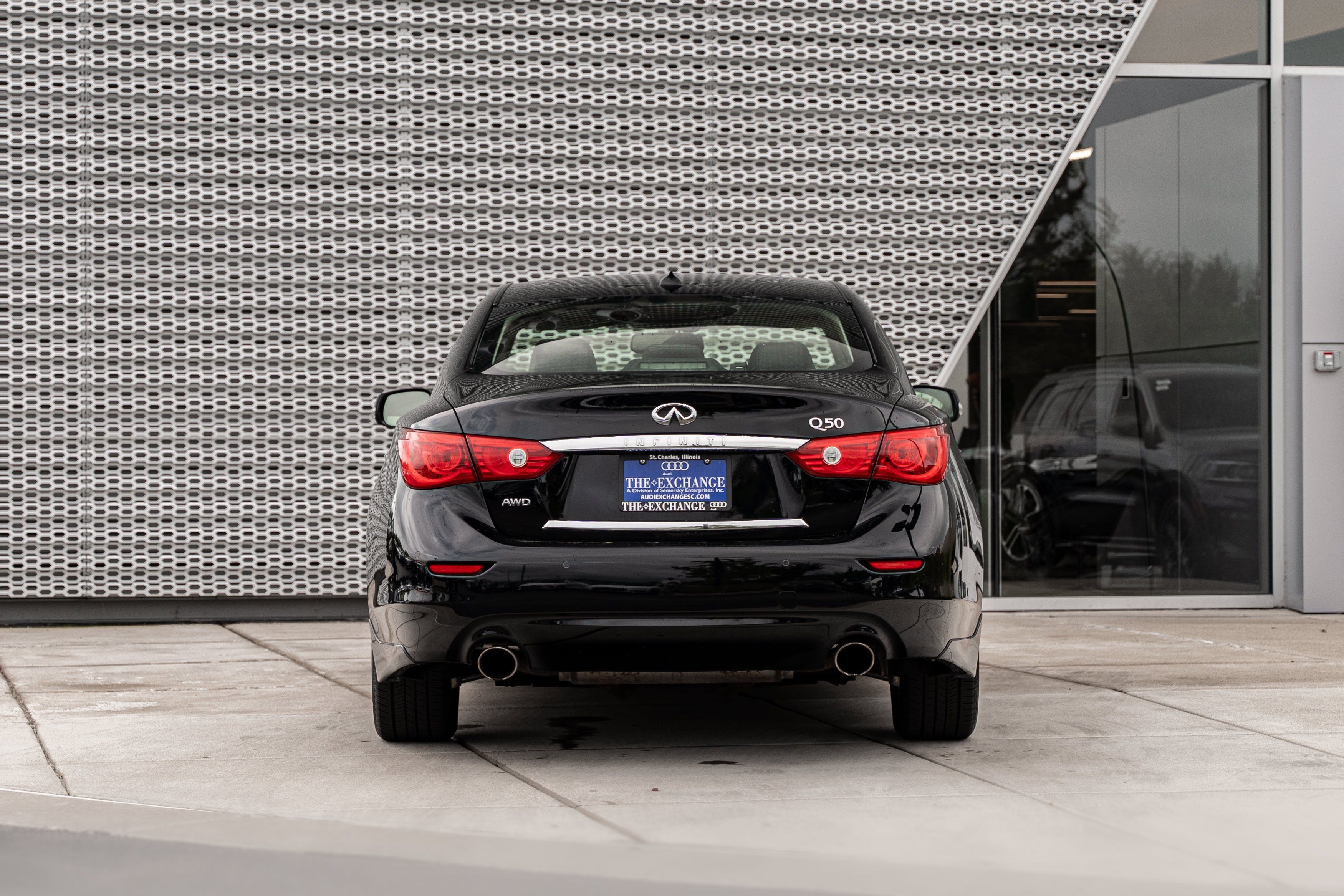 Used 2014 Black Obsidian INFINITI Premium image 25