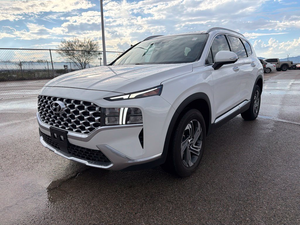 Used 2023 White Hyundai SEL image 1