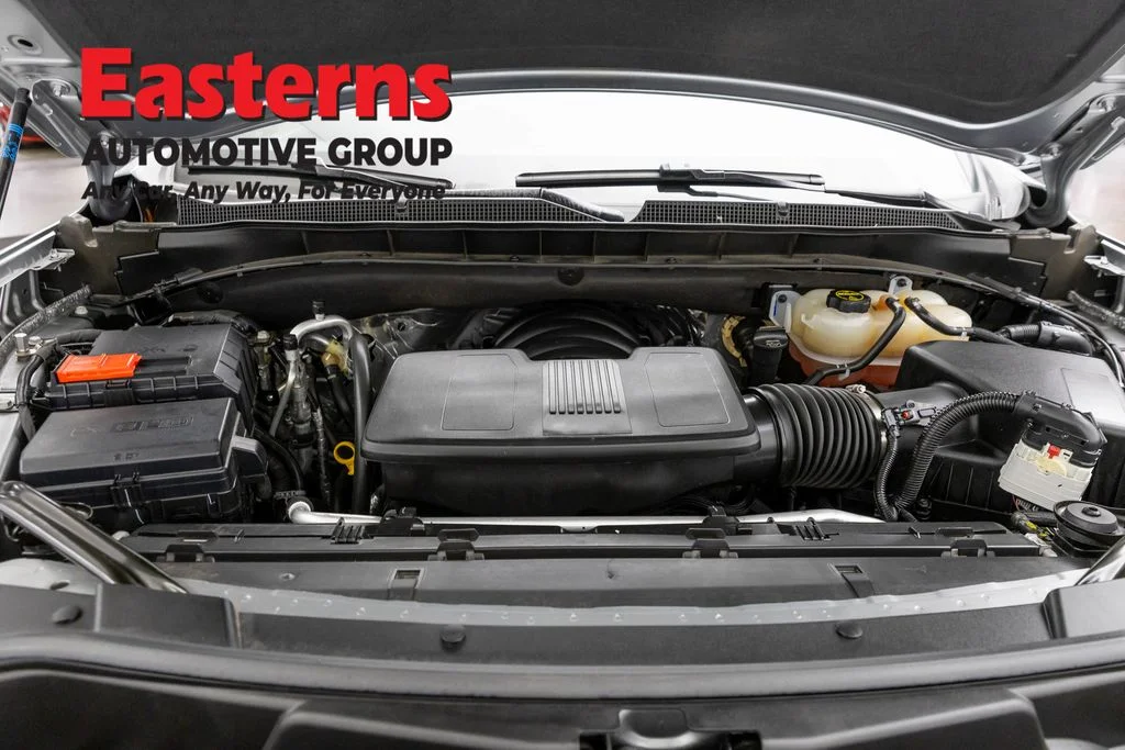 Used 2025 Gray Chevrolet LT image 7