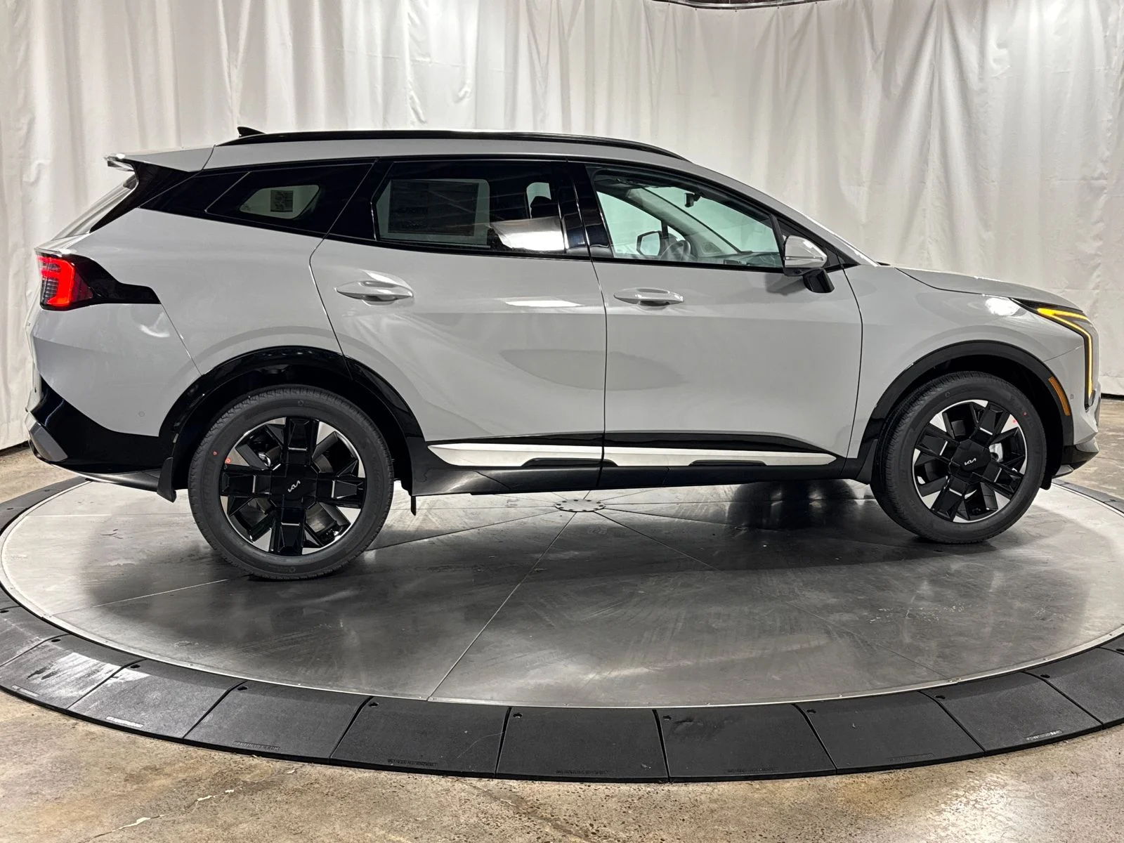 New 2026 Gray Kia SX-Prestige image 9