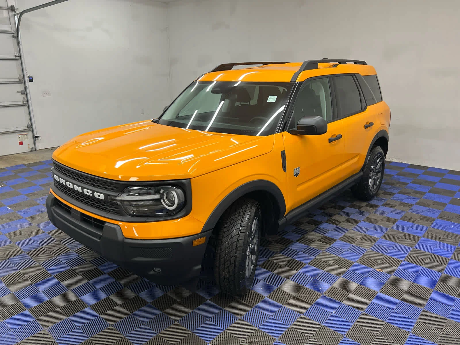 New 2026 Orange Fury Metallic Tri-Coat Ford Big Bend image 3