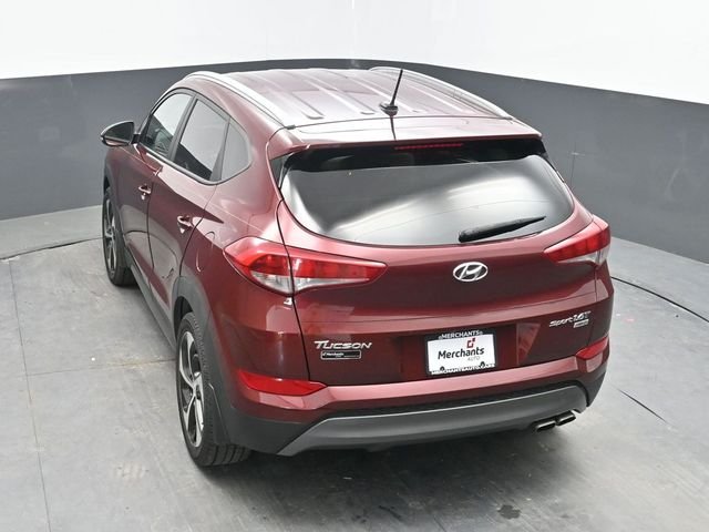 Used 2016 Red Hyundai Sport image 33