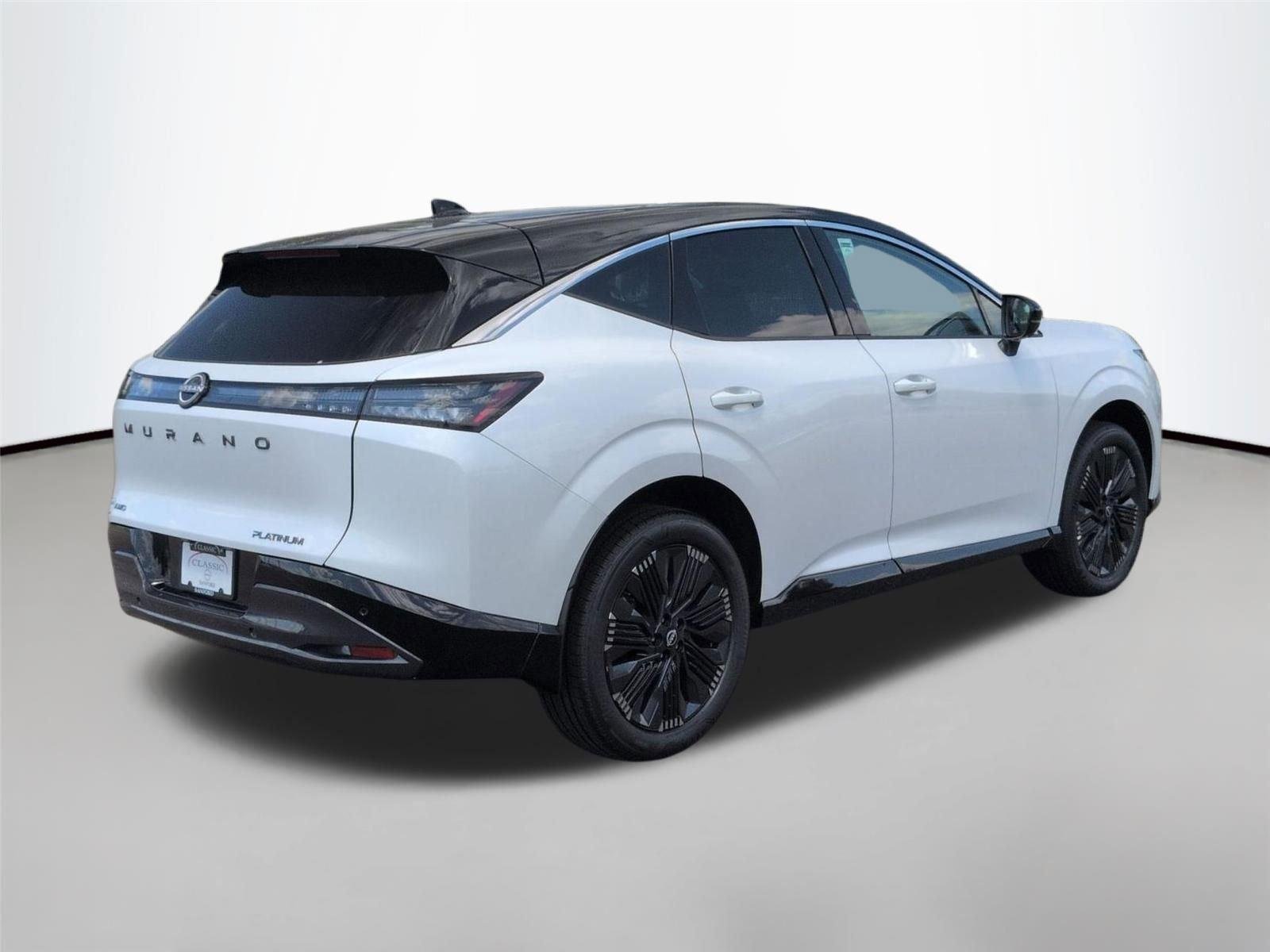 New 2026 Everest White Pearl TriCoat / Super Black Two-tone Nissan Platinum image 4