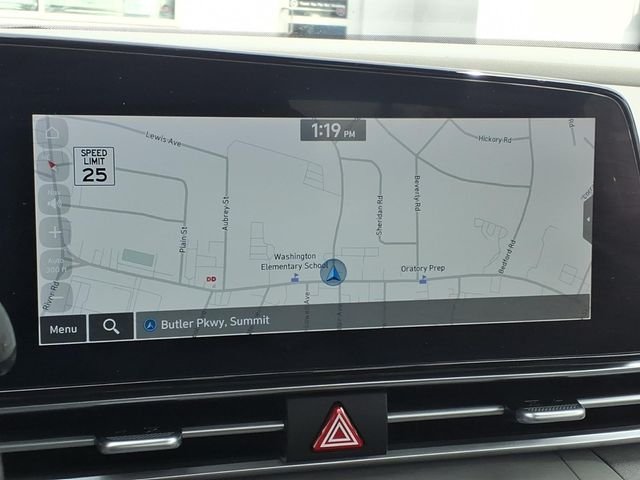 Used 2023  Hyundai SEL image 16
