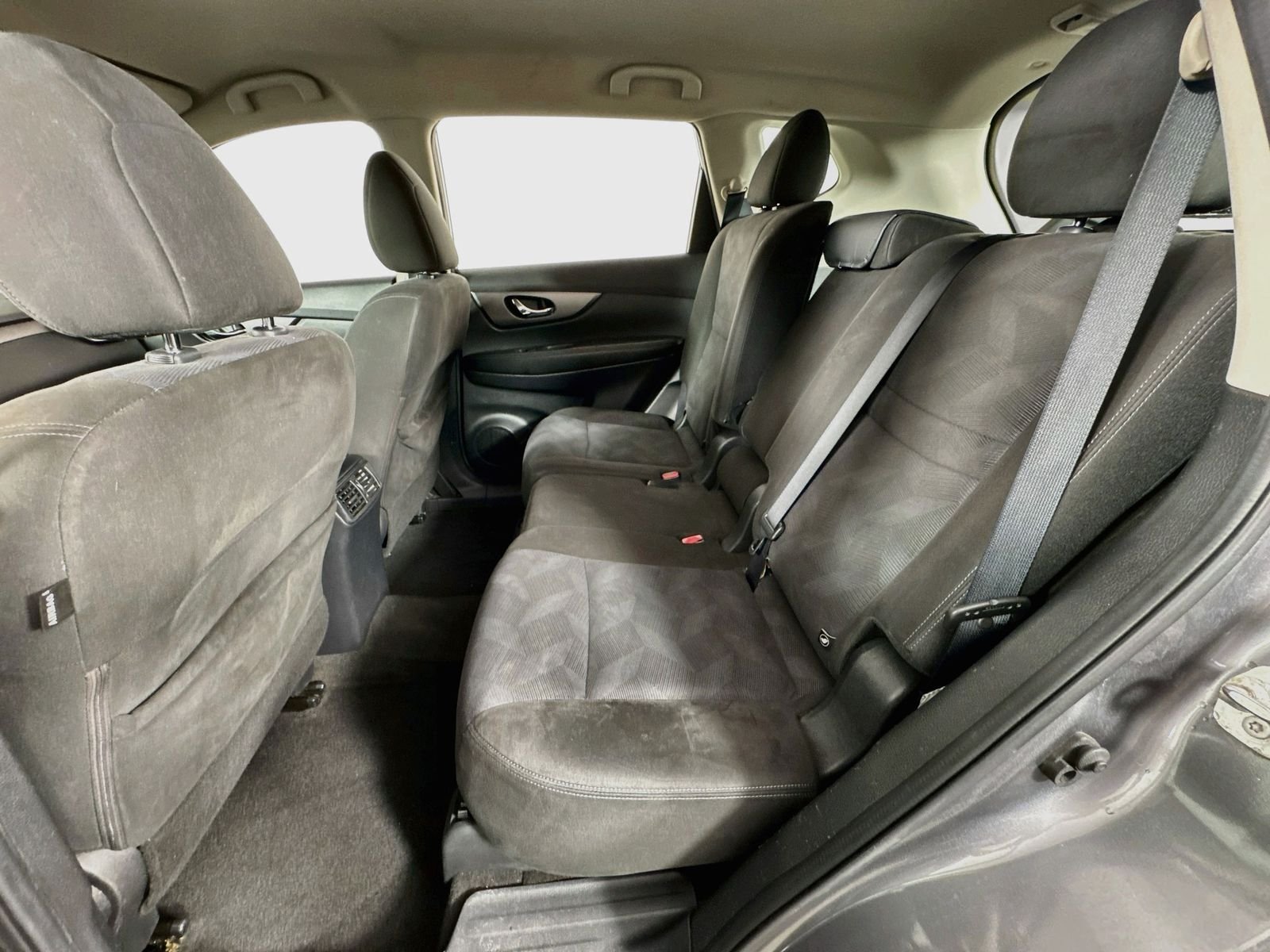 Used 2015 Gun Metallic Nissan S image 17