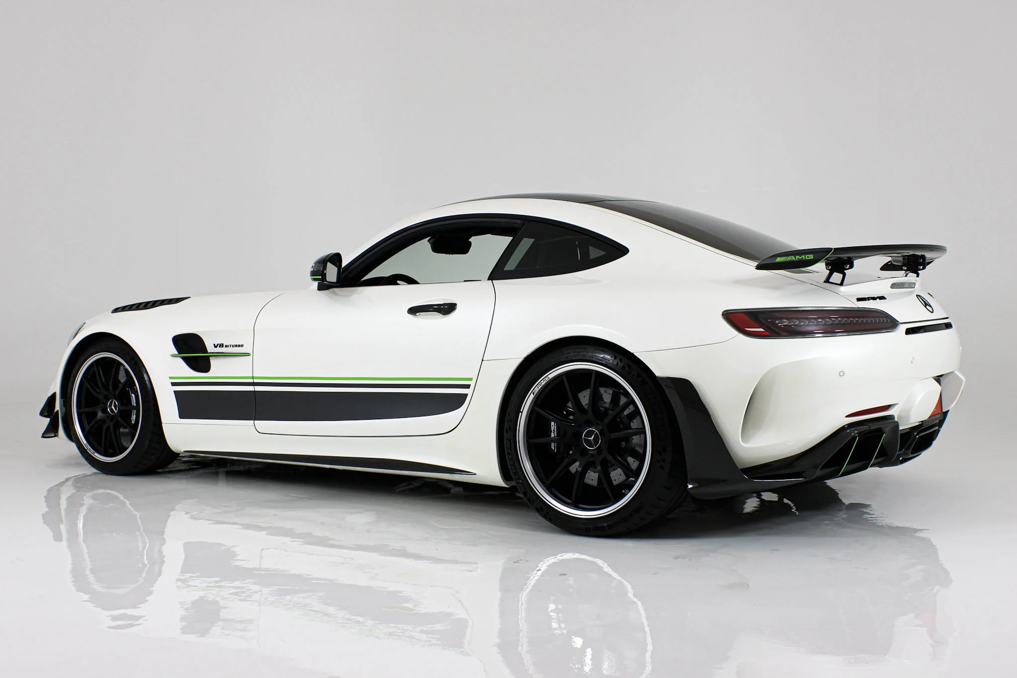 Used 2020 White Mercedes-Benz R PRO image 4
