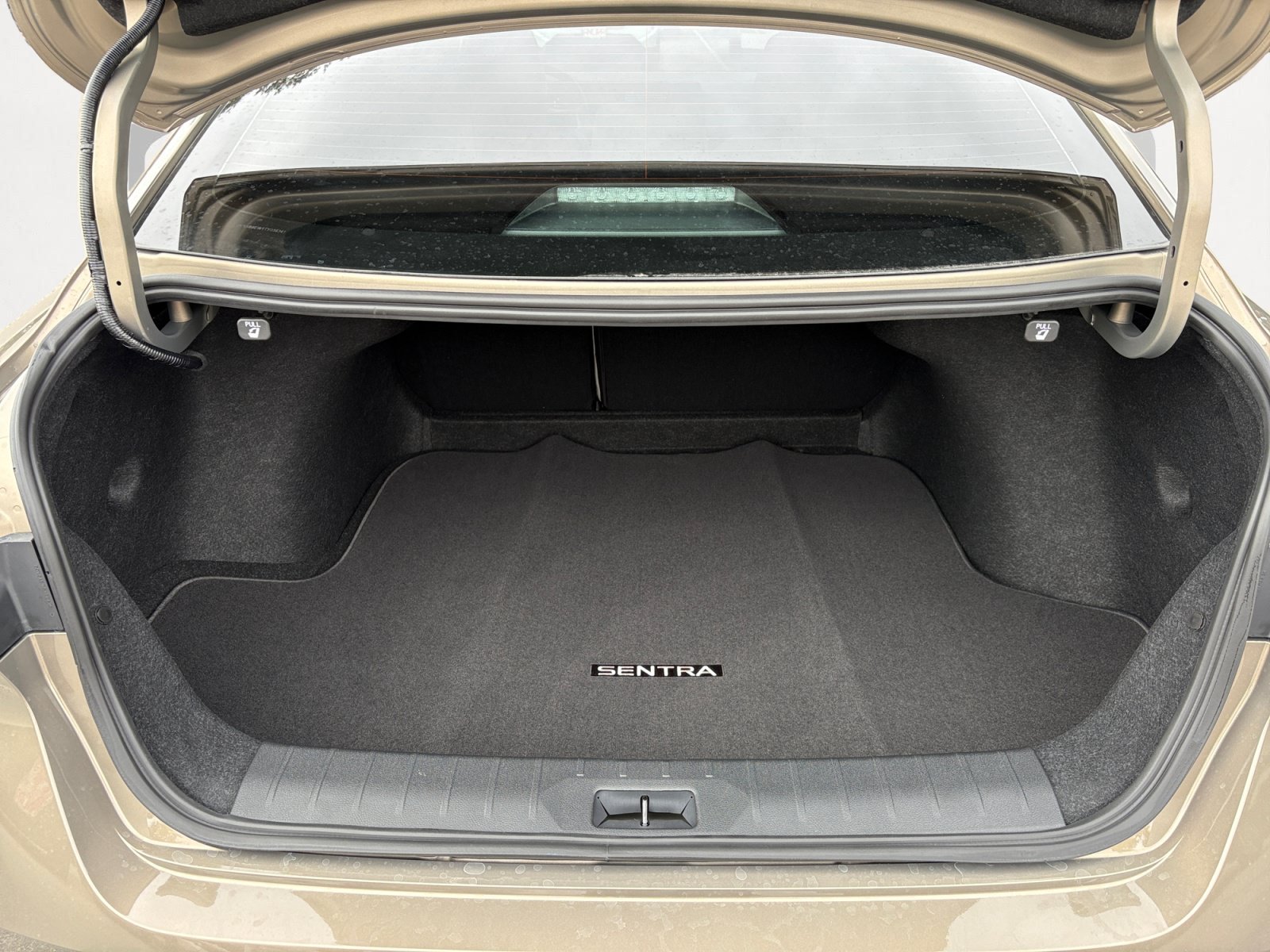 2026 Nissan Sentra SL - Photo 13