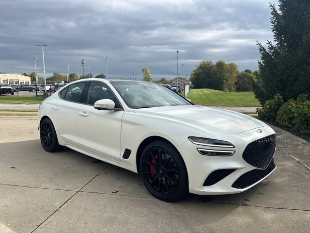 Used 2023 White Genesis 3.3T image 32