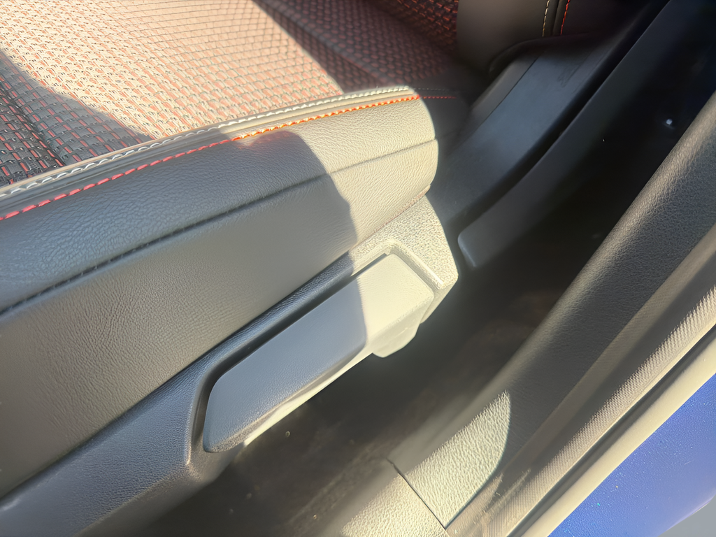 2026 Nissan KICKS SR - Photo 15