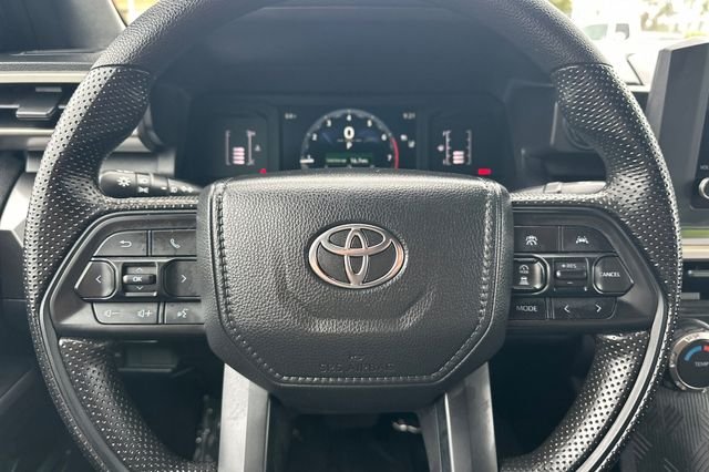 Used 2025 White Toyota SR5 image 25