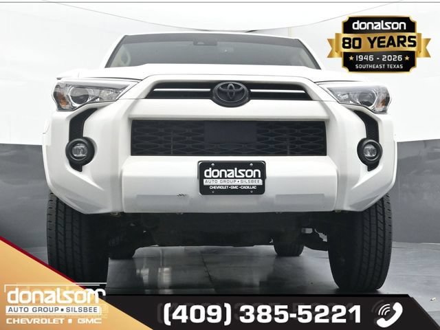 Used 2022 White Toyota SR5 Premium image 16