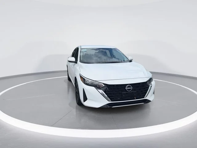 Used 2025 White Nissan SV image 3