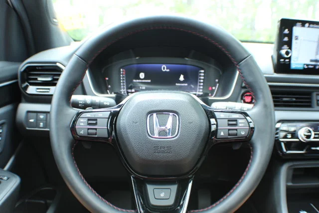 Used 2025 Platinum White Pearl Honda Black Edition image 9