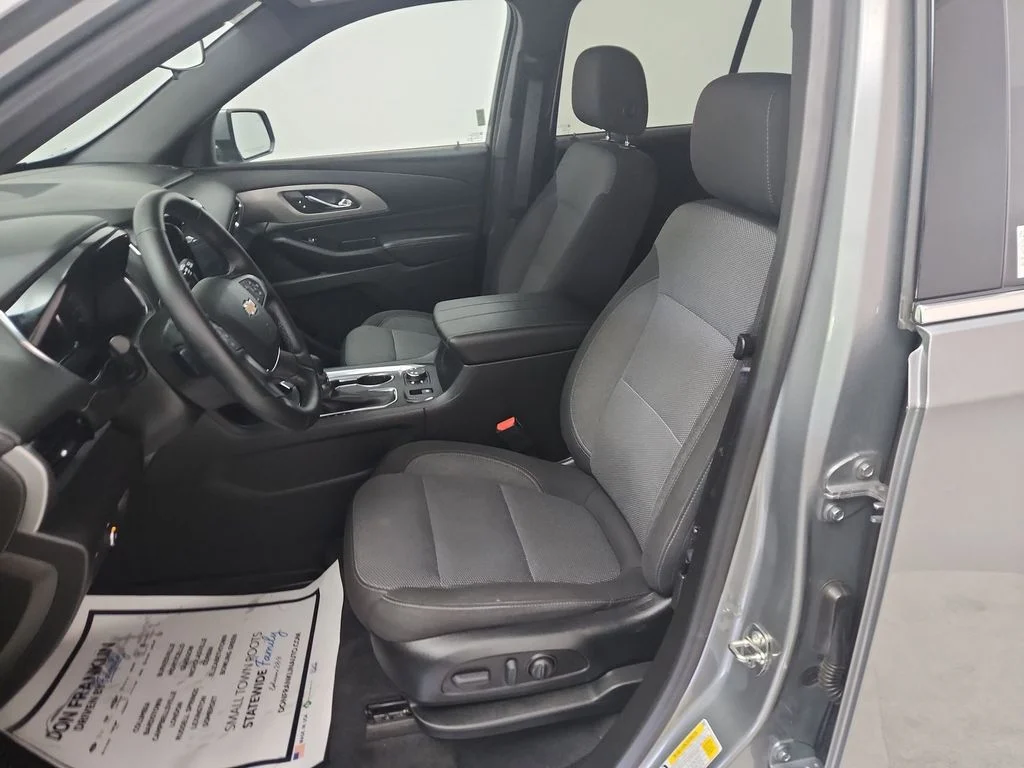 Used 2023 Gray Chevrolet LT image 15