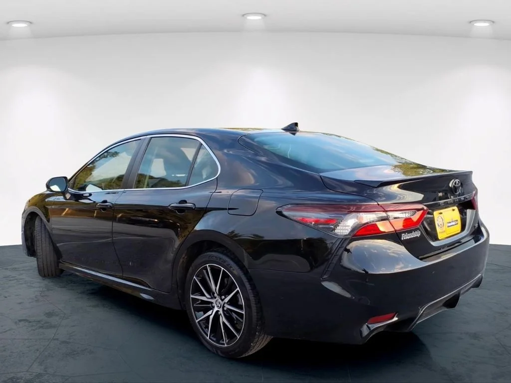 Used 2022 Black Toyota SE image 11