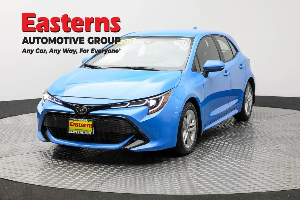 Used 2022 Blue Toyota SE image 1