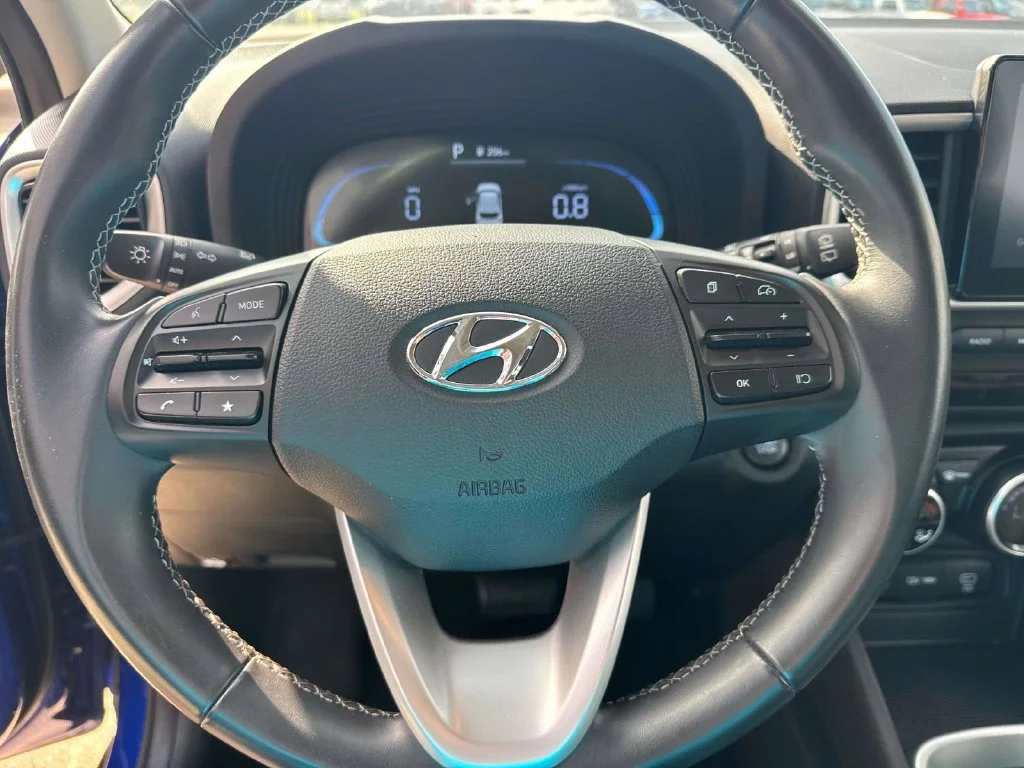 Used 2025 Blue Hyundai SEL image 42