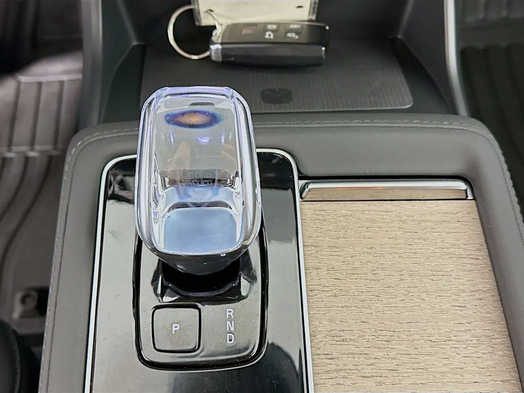2026 Volvo XC90 Plus - Photo 16