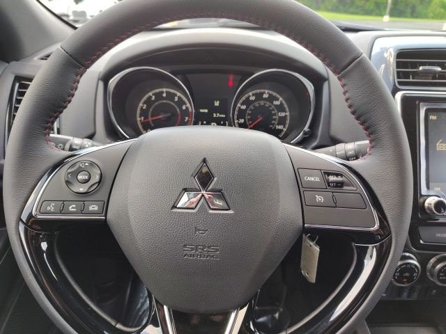New 2025 White Mitsubishi 2.0 SE image 15
