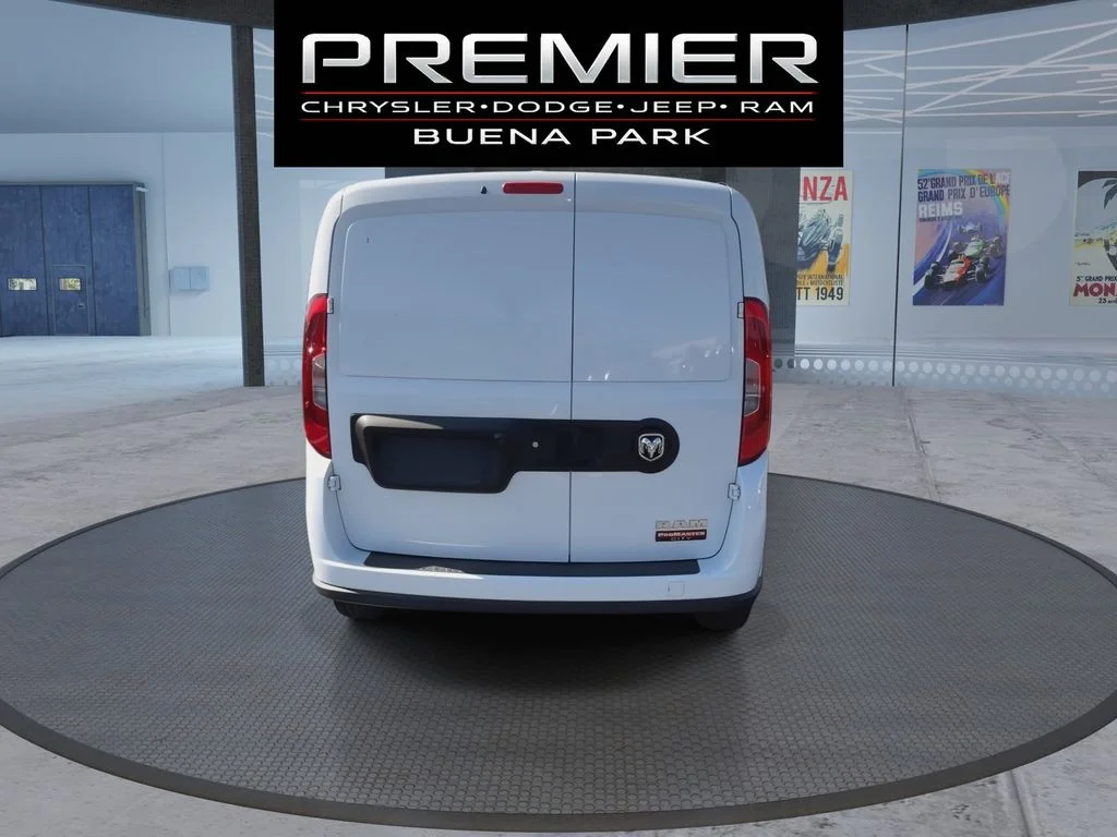 Used 2022 White Ram Base image 7