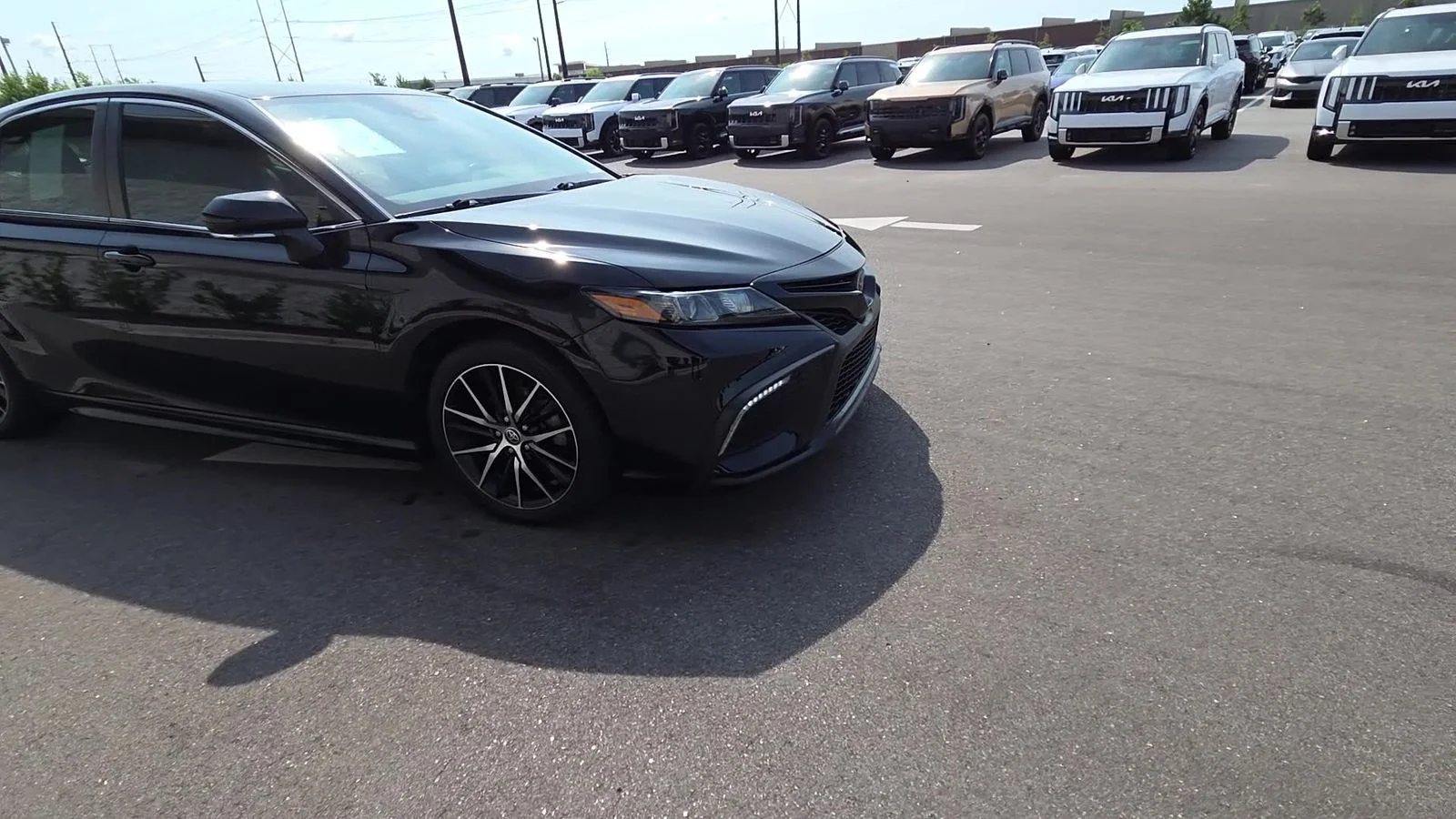 Used 2022 Midnight Black Metallic Toyota SE image 3