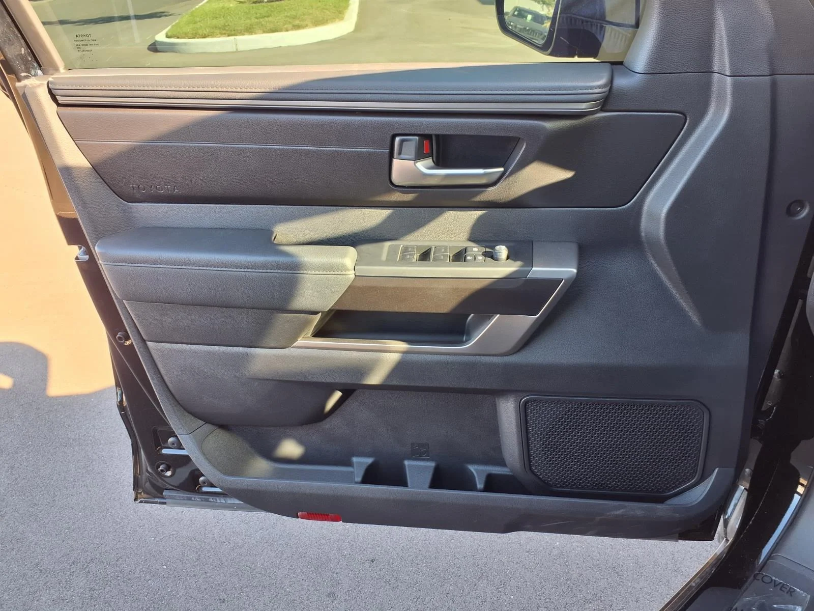 2026 Toyota Tundra SR5 - Photo 14