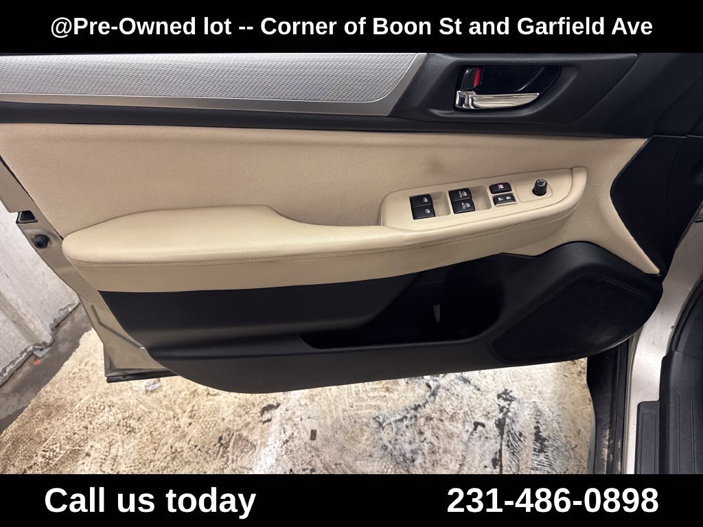 Used 2018 Gray Subaru 2.5i Premium image 15