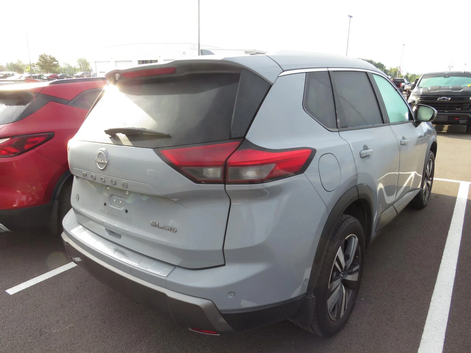 Used 2024 Boulder Gray Pearl Nissan SL image 15