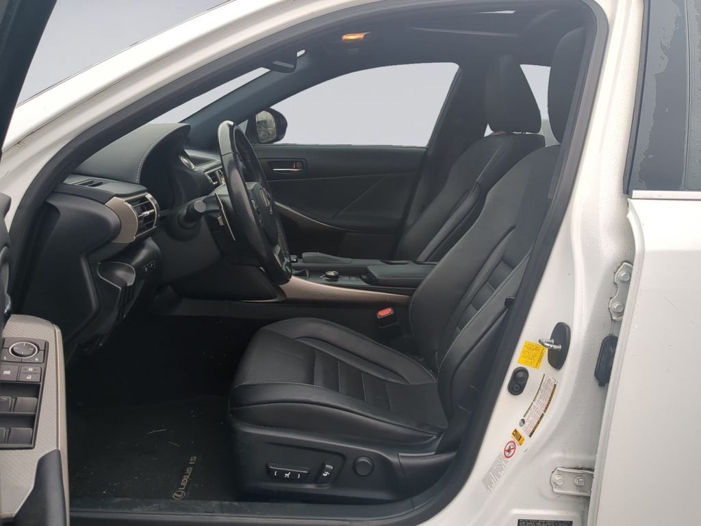 Used 2016 White Lexus 200t image 9