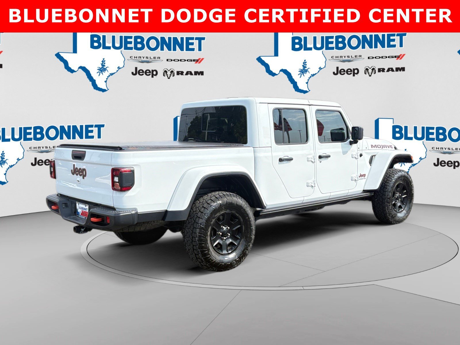 Used 2020 Bright White Clearcoat Jeep Mojave image 5