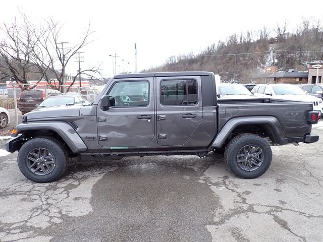 New 2026 Granite Crystal Metallic Clear-Coat Exterior Paint Jeep Sport S image 2