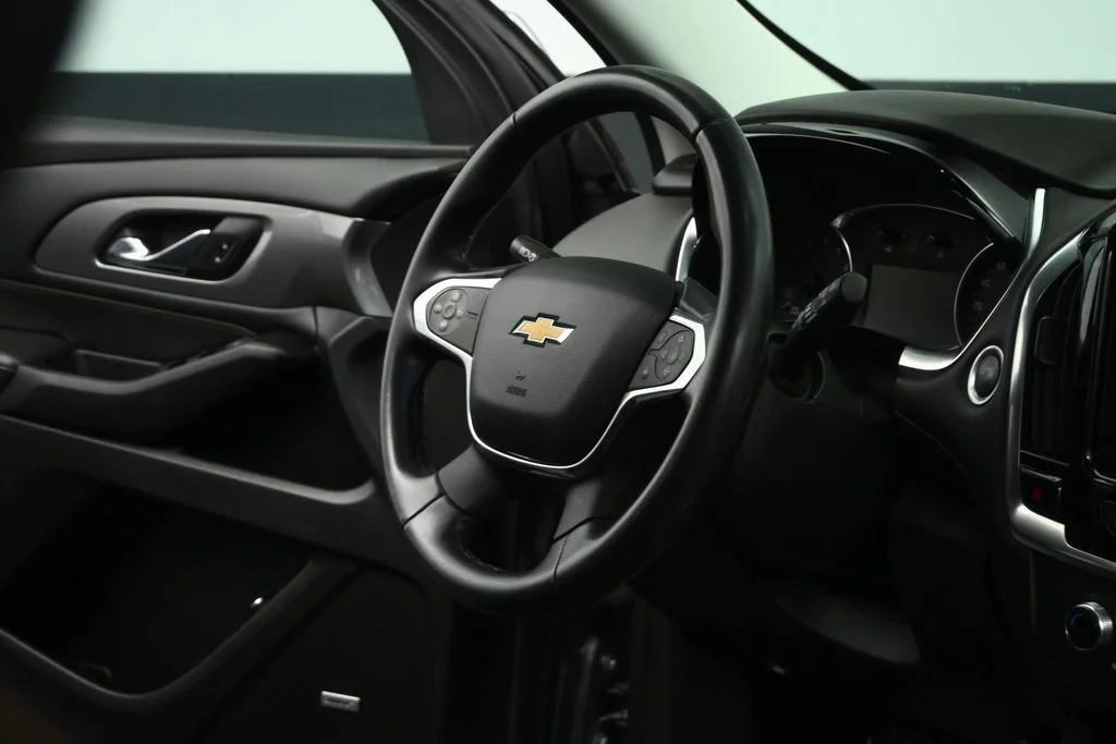 Used 2019 Gray Chevrolet 3LT image 65
