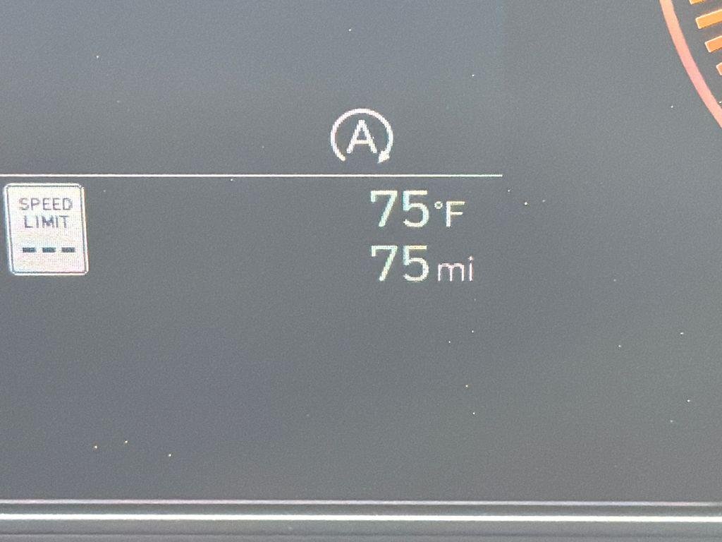 New 2026 Black Hyundai SE FWD image 27