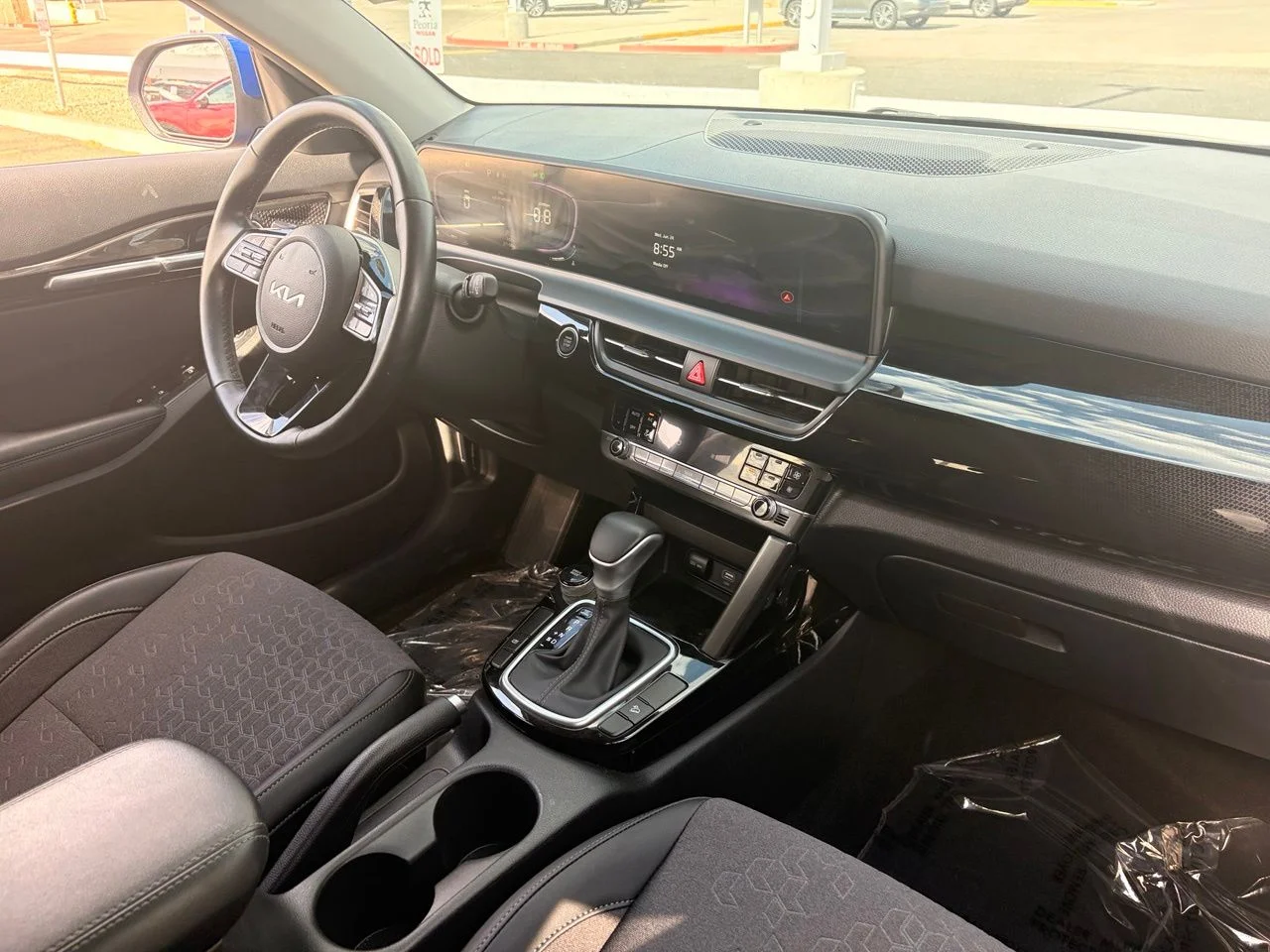 Used 2025 Neptune Blue Kia S image 12