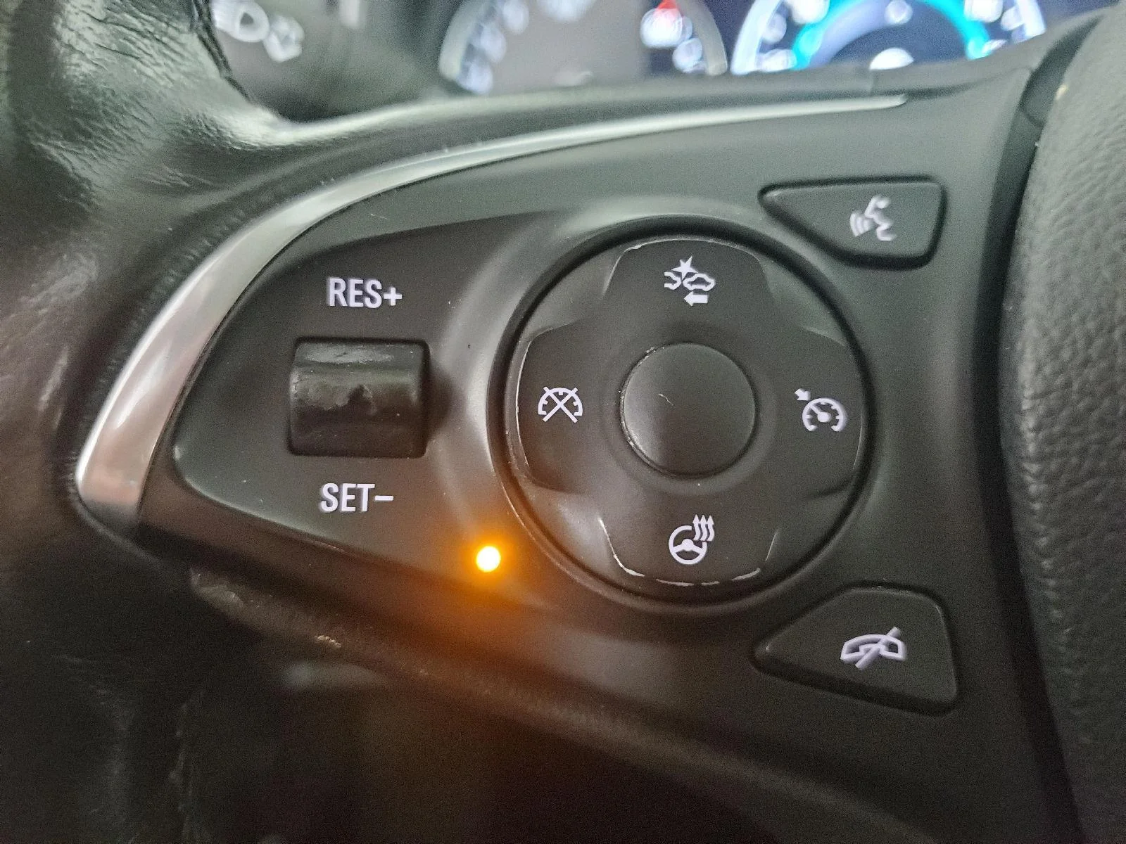 Used 2019 Satin Steel Metallic Buick Premium image 12