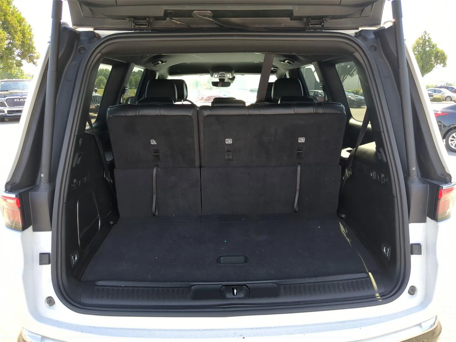 Used 2024 Bright White Clearcoat Jeep Series II image 32