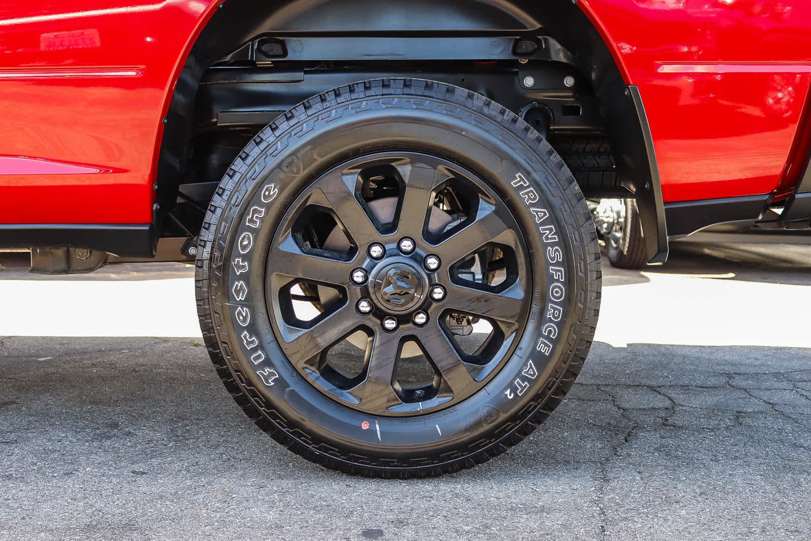 New 2026 Molten Red Pearl-Coat Exterior Paint RAM Laramie image 11