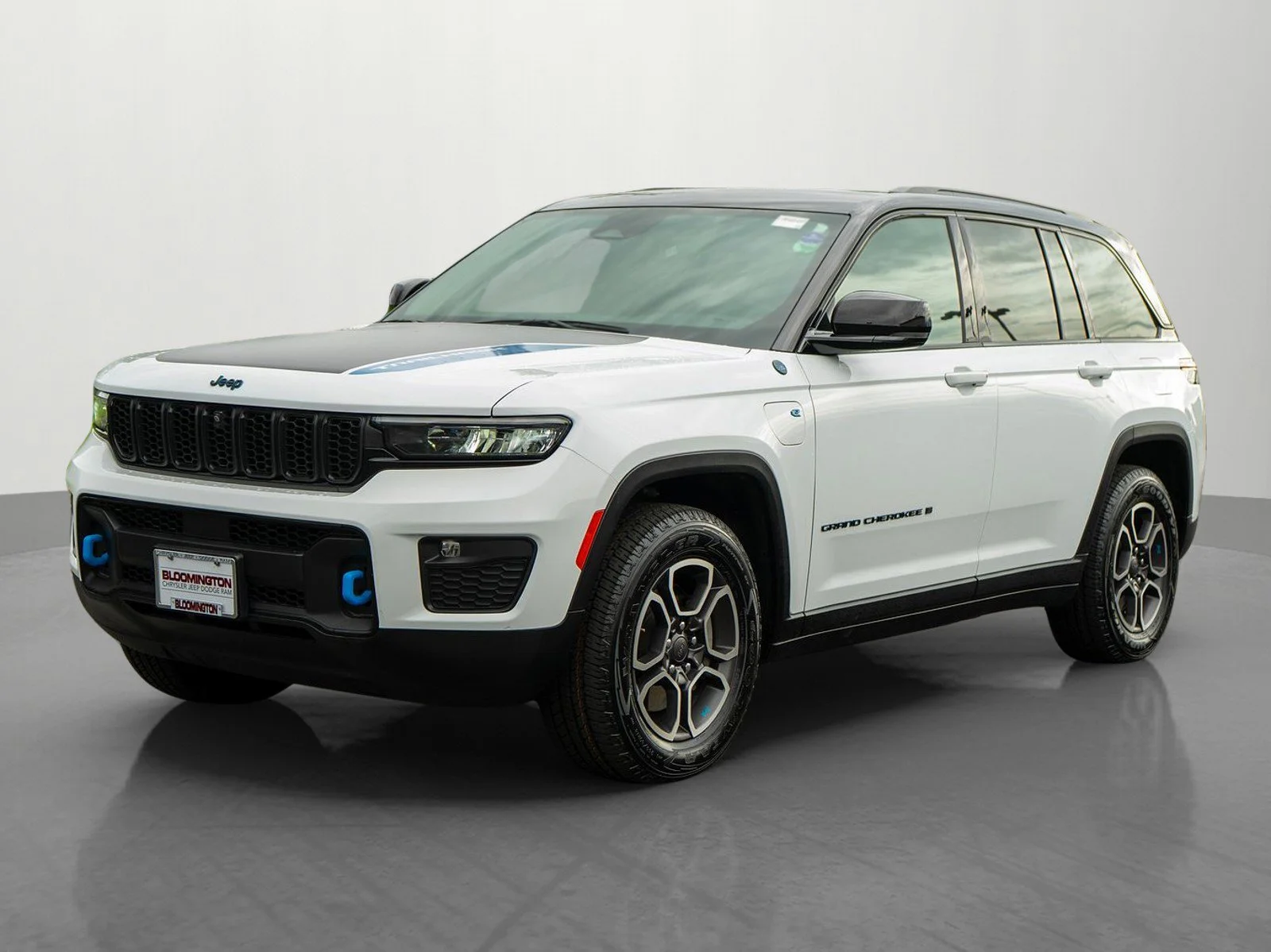 Used 2022 Bright White Clearcoat Jeep Trailhawk 4xe image 3