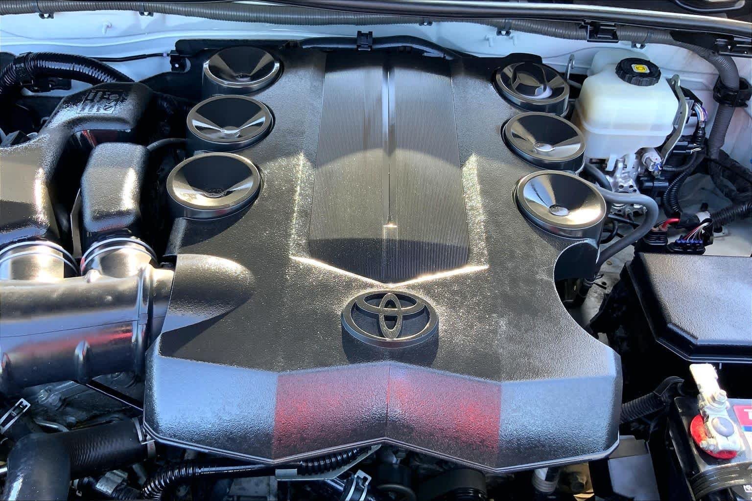 Used 2018 Super White Toyota TRD Pro image 32