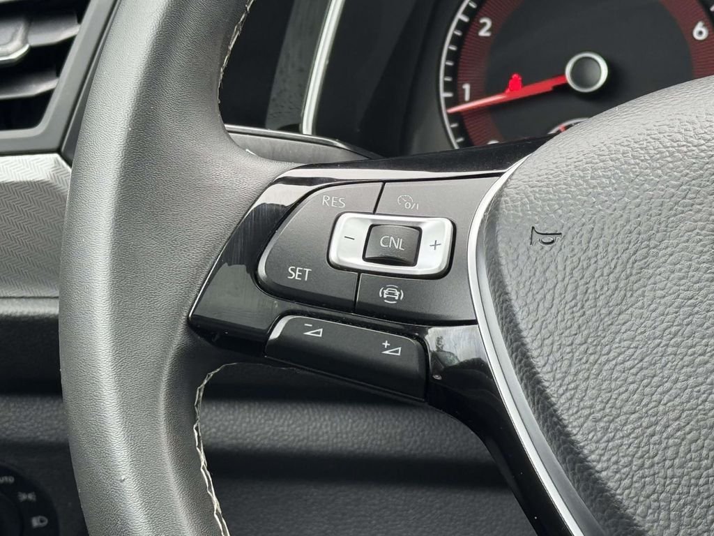 2021 Volkswagen Jetta SE - Photo 23