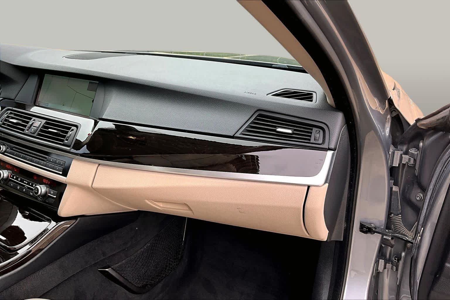 Used 2011 Space Gray BMW 528i image 17