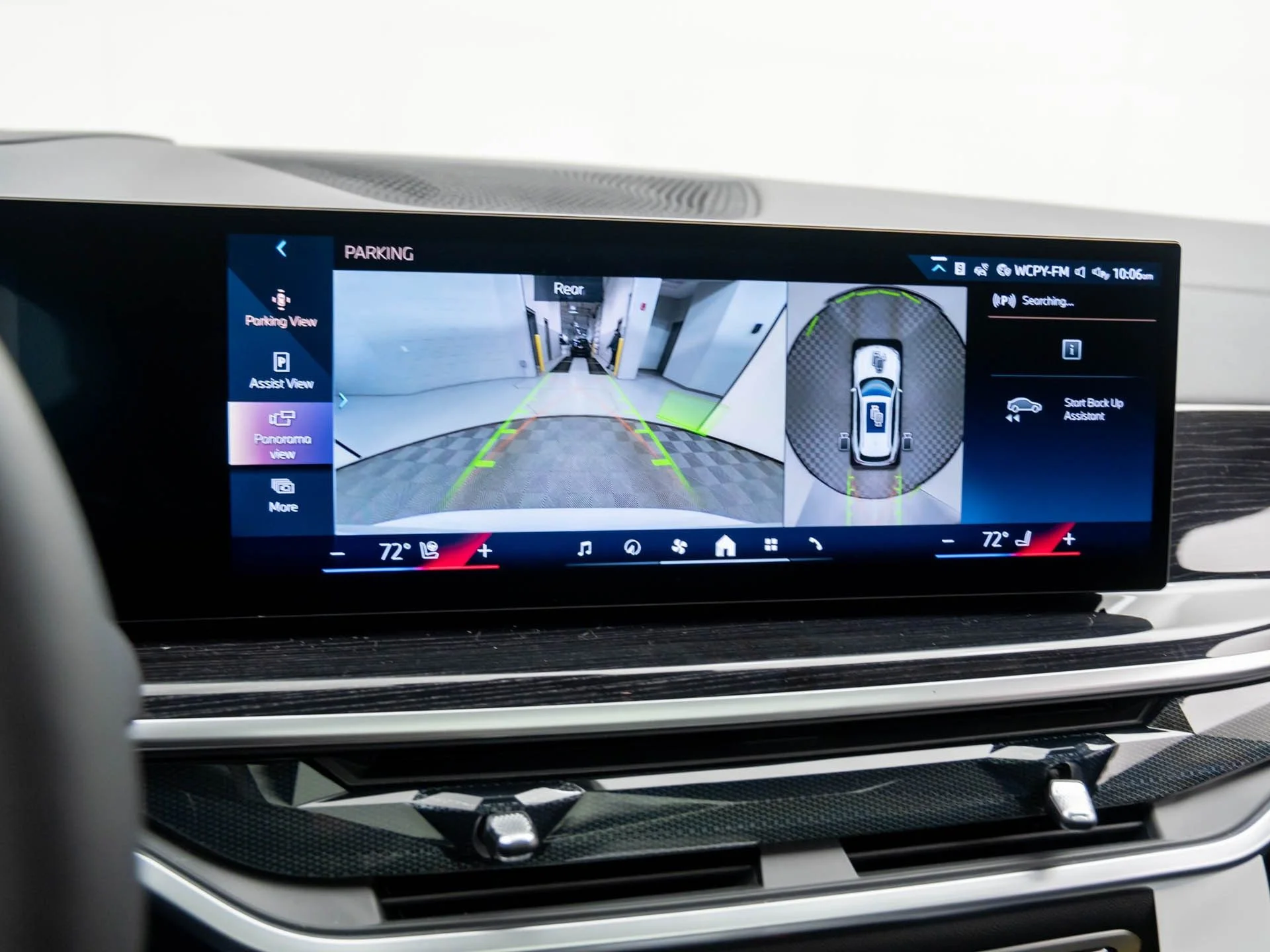 New 2026 White BMW xDrive40i image 26
