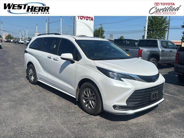 2025 Toyota Sienna 