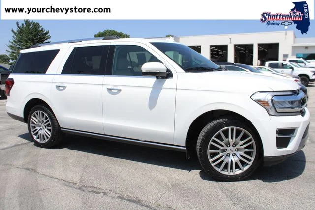 Used 2022 White Ford Limited image 1