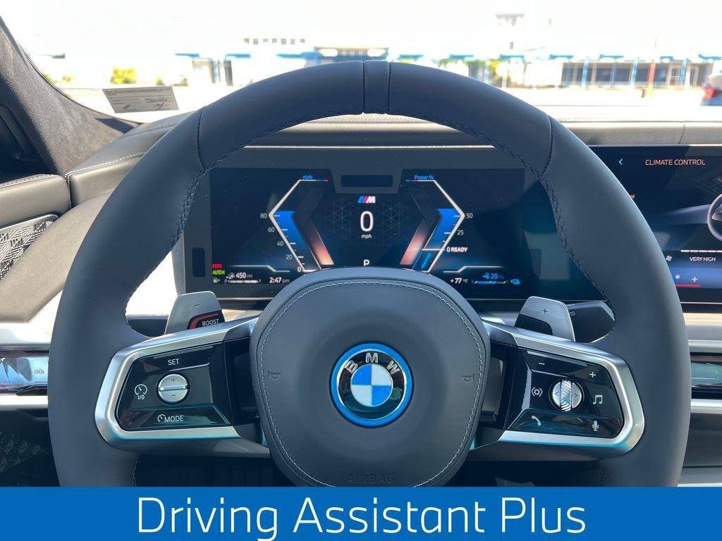 New 2026 Aventurin Red Metallic BMW 750e xDrive image 15