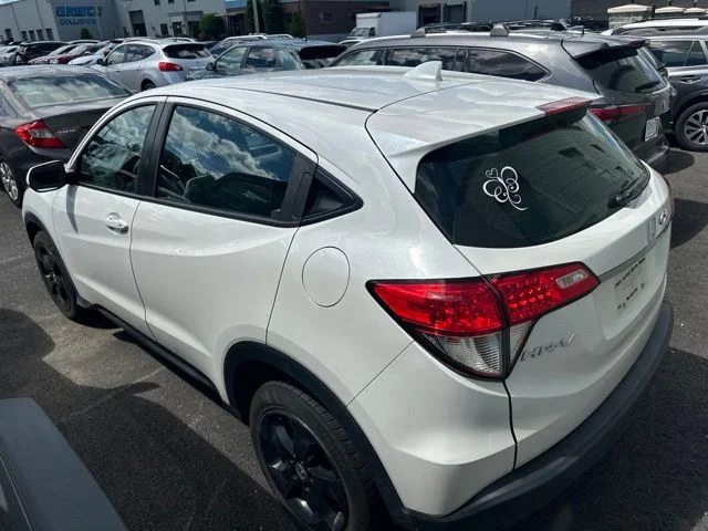 Used 2021 White Honda LX image 3