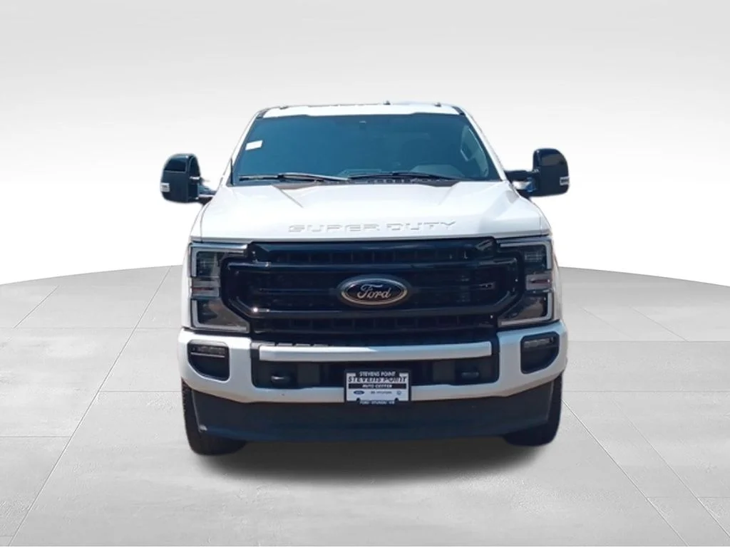 Used 2022 Star White Metallic Tri-Coat Ford Lariat image 10
