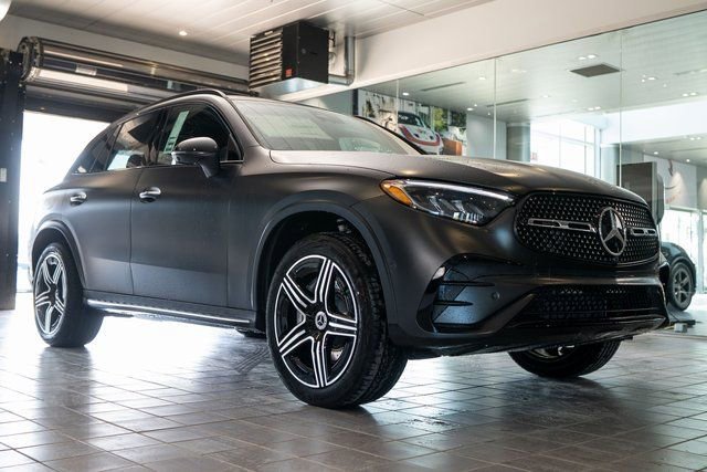 New 2026 MANUFAKTUR exclusive graphite grey magno Mercedes-Benz GLC 300 image 33
