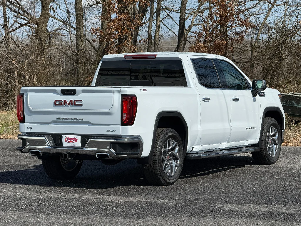 2026 GMC Sierra 1500 SLT - Photo 12