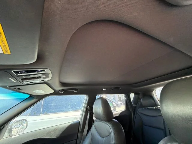 Used 2015 Silver Kia Exclaim image 14